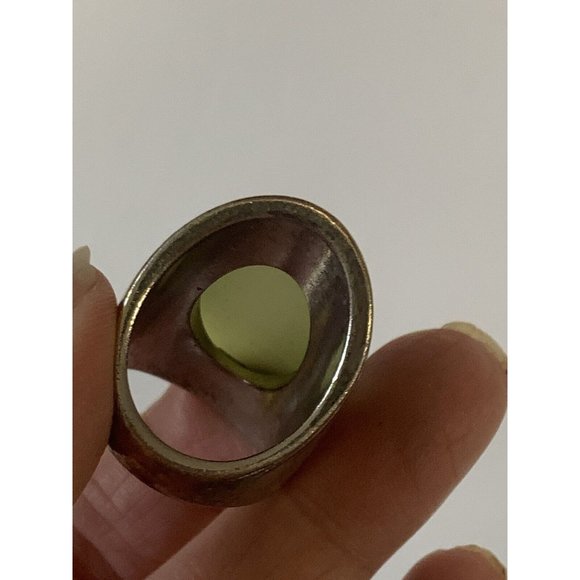 Vintage Green Chalcedony statement Ring - Picture 11 of 14